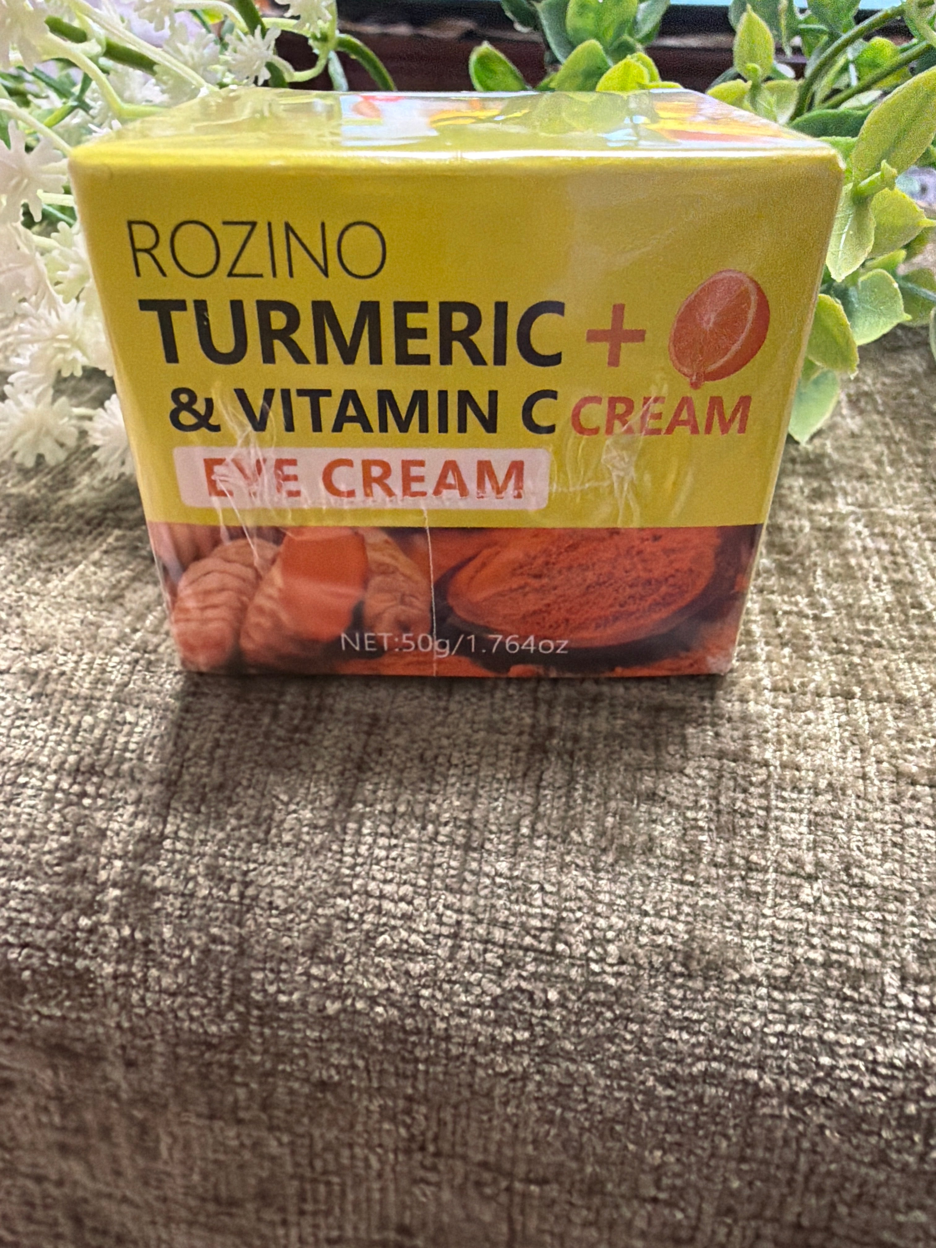 Tureric& vitamin c Eye cream